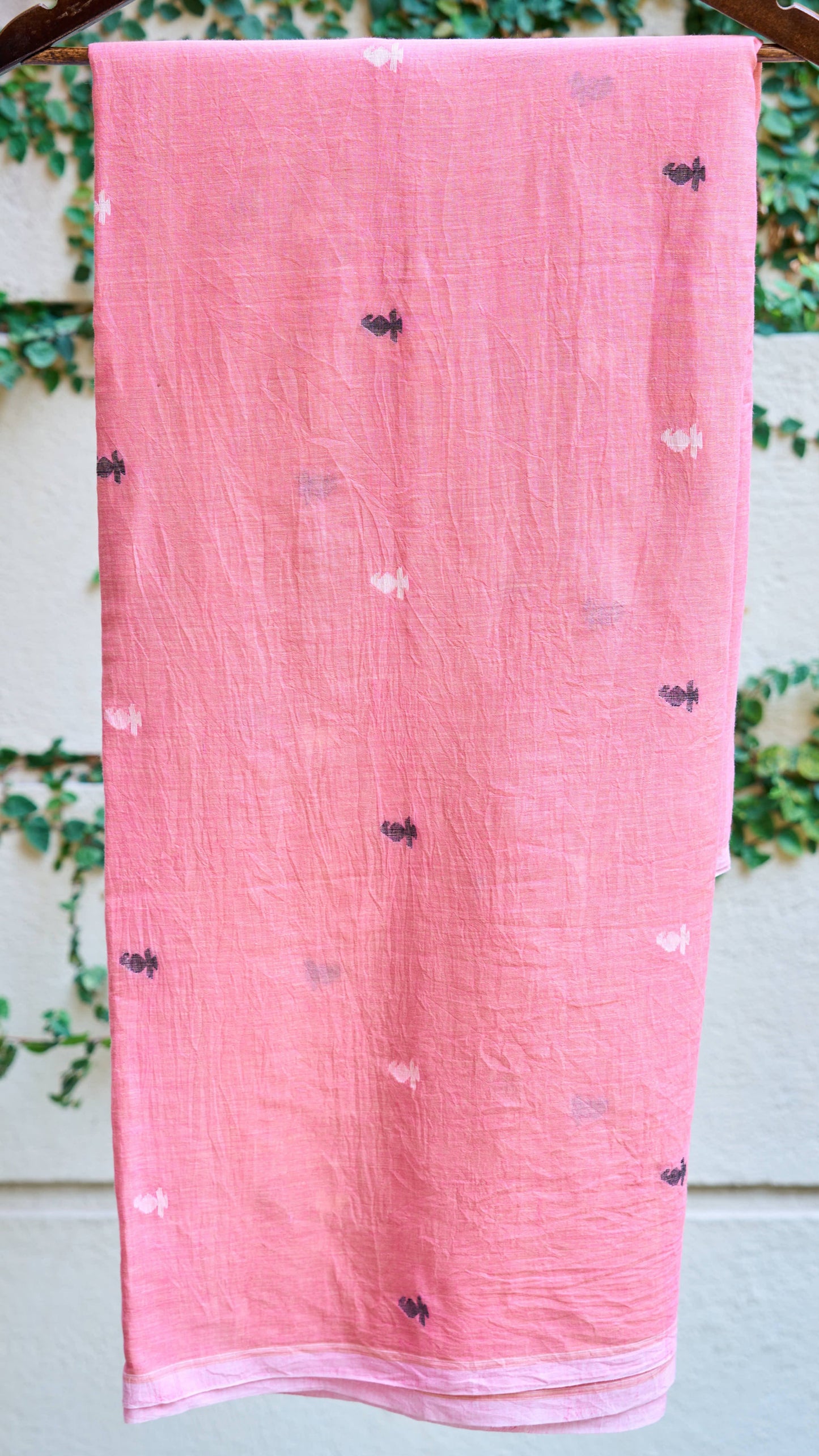 Pink Motif Jamdani Handwoven Cotton Fabric – Sold Per Meter – handcrafted cotton – Handcrafted in India