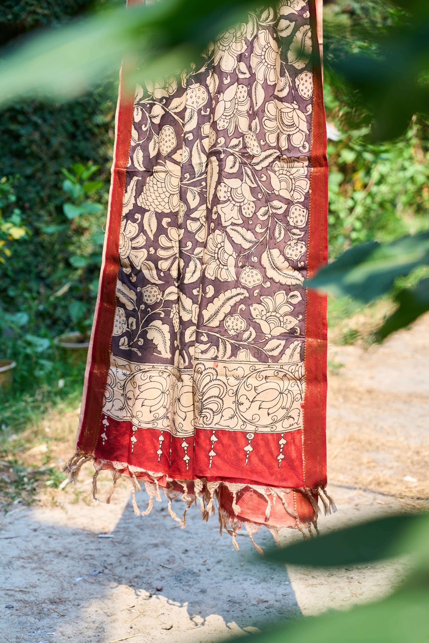 Maroon-black Maheshwari Silk Dupatta with Kalamkari Work – Twilight Whispers – handcrafted silk – Handcrafted in India